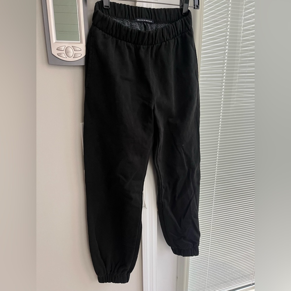 Black brandy Melville sweatpants